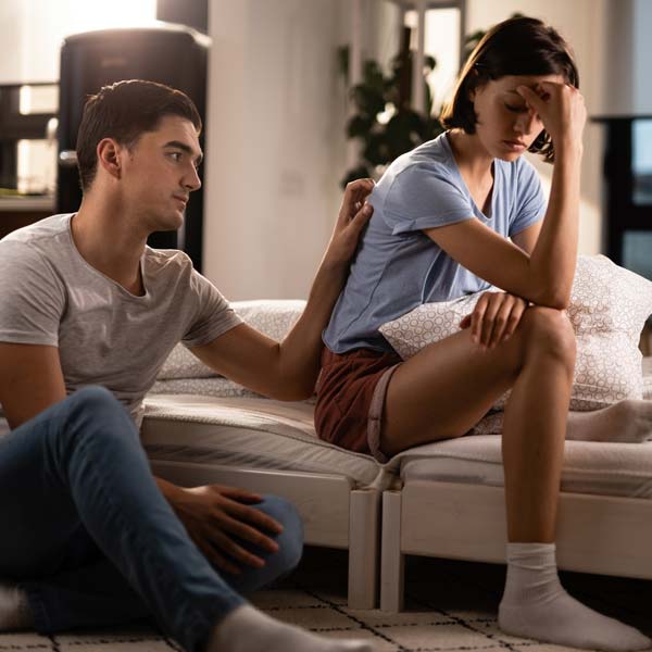 husband apologizing to wife over past mistakes